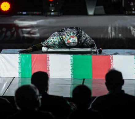 گزارش تصویری شب دوم دومین اجلاسیه سرداران، امیران و ۵۵۰ شهید شهرستان داراب