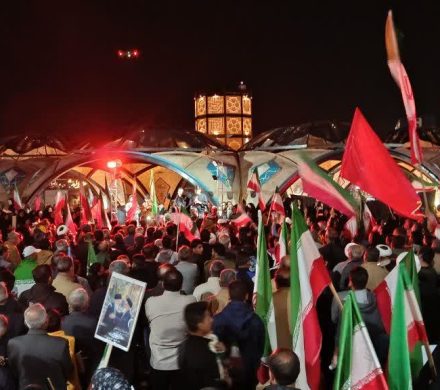 🔹 قیام شبانه دارابی ها در بیعت با رهبر جدید انقلاب و عزاداری شهادت امیرالمومنین(ع)